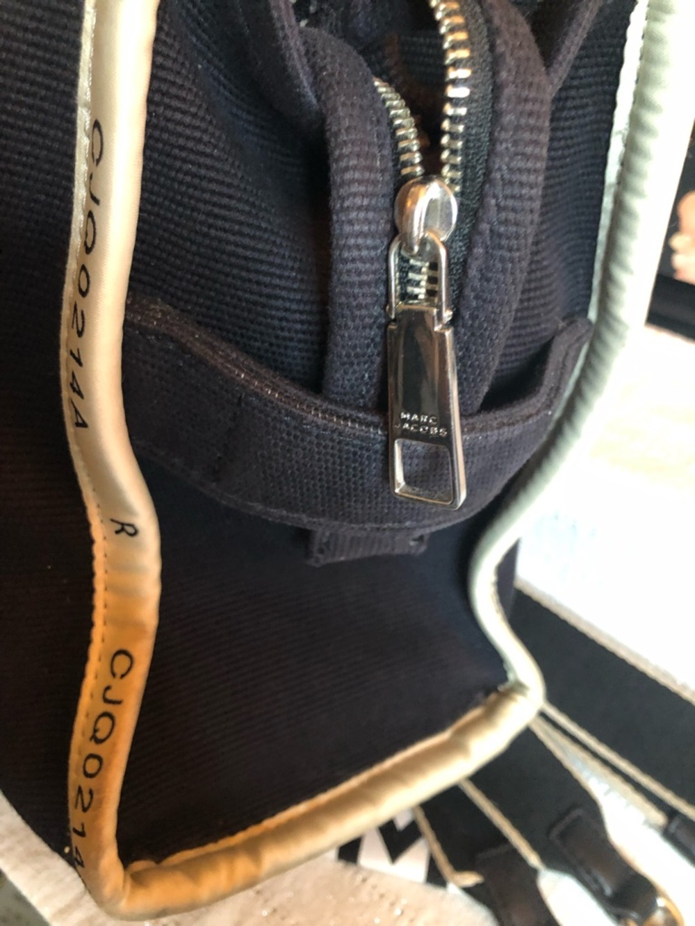 Marc Jacobs Black Canvas 'The Tote Bag' with Removable Strap - Picture 10 of 12
